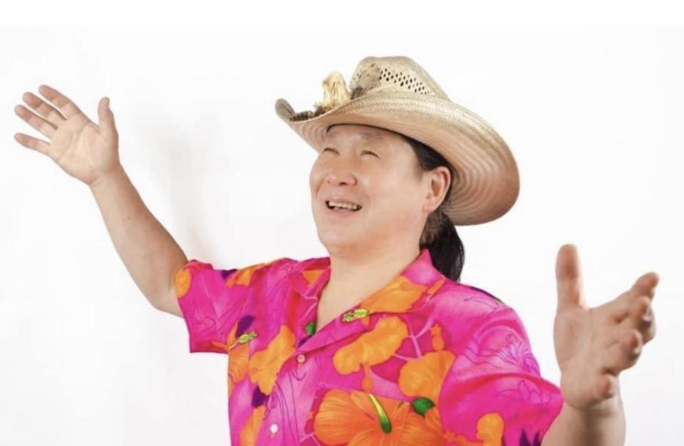 皆さん　こんにちは
川崎市在住　ミスターフミックと
申します。
UCHICONNEにて情報交換をさせて頂けましたら幸いです。
宜しくお願い申し上げます。